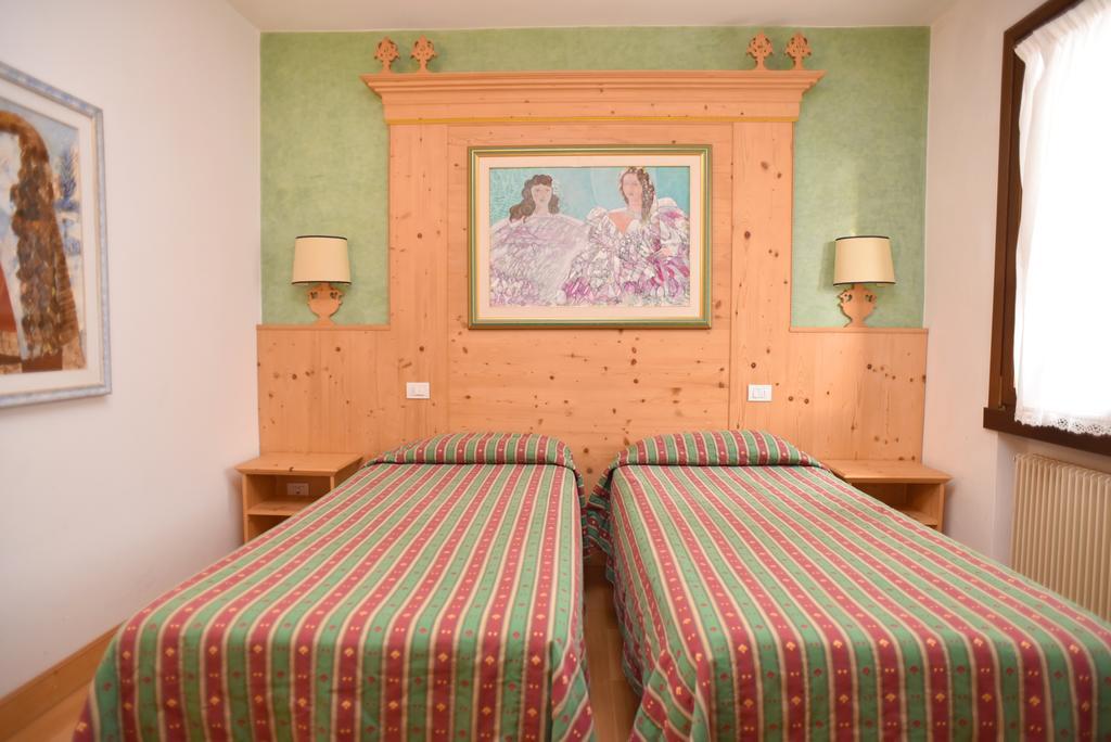Albergo Da Gildo Follina Exterior photo